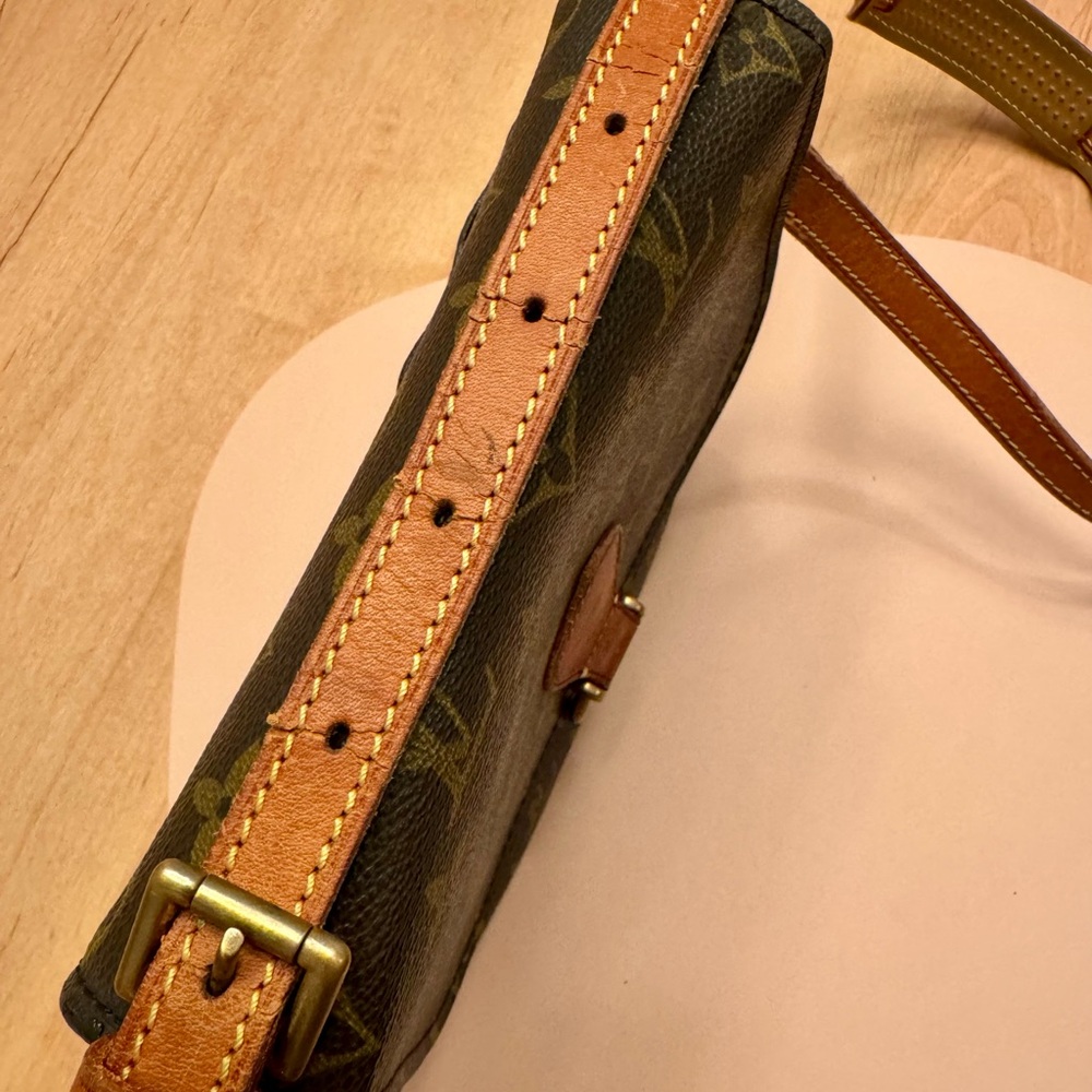 Louis Vuitton Saint Cloud MM, Vintage Monogram Crossbody Bag - Picture 15 of 16